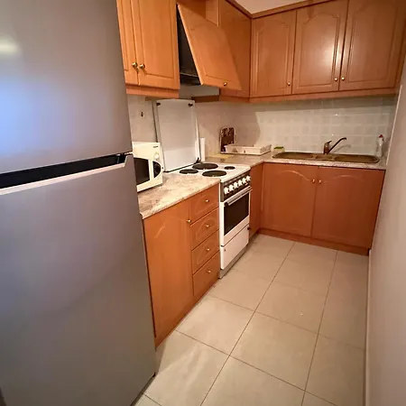 Lovely 2 Bedroom Unit With Garden View Center * Sarandë